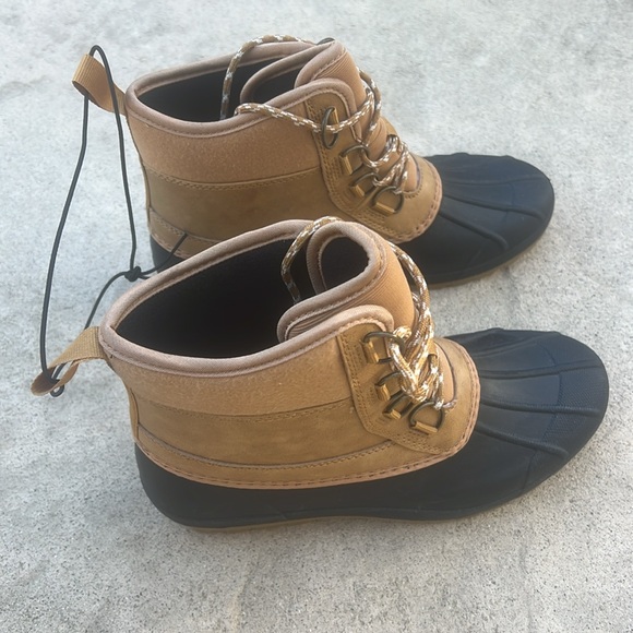 Universal Thread Women's Tiffy Waterproof Rain Snow Boot Size 9 NWT - Picture 3 of 7